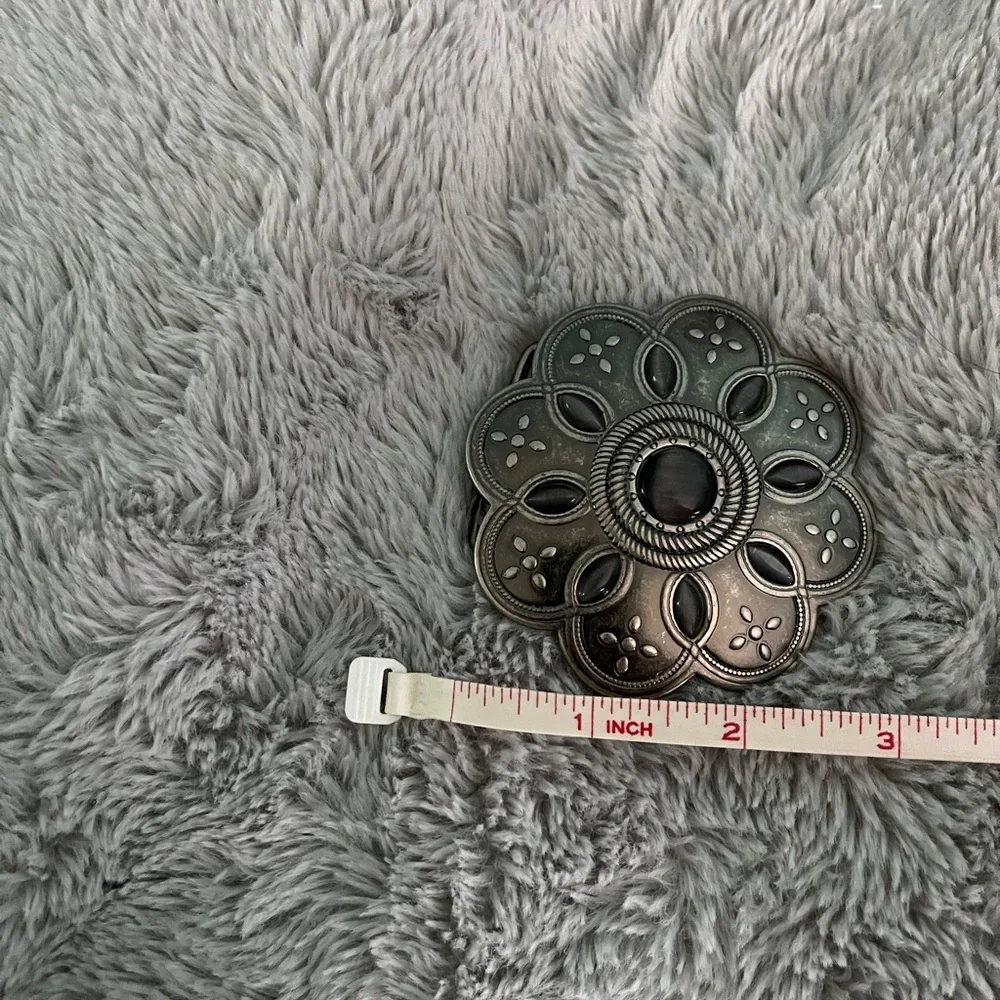 Silver Flower Belt Buckle with Purple Stones